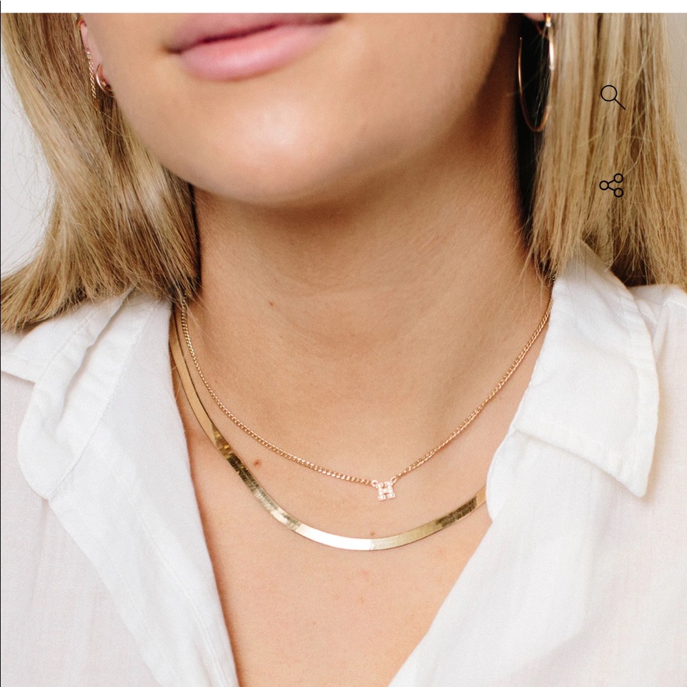 White gold herringbone chain